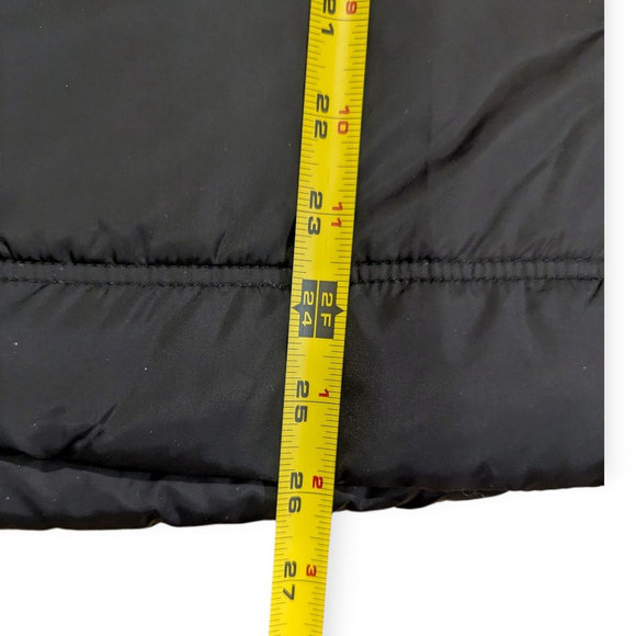 MGM Springfield Black Puffer Vest Medium NWT - Picture 10 of 11